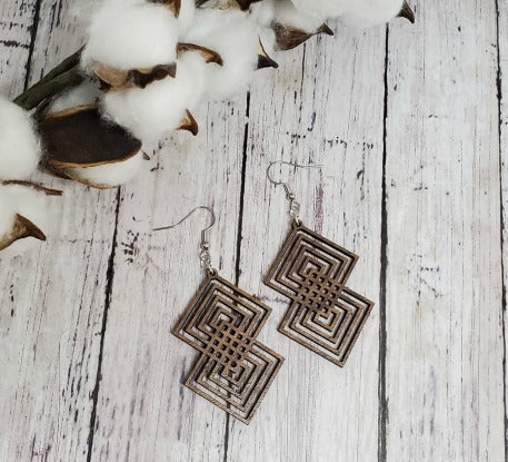 Interlocking Diamond Walnut Earrings